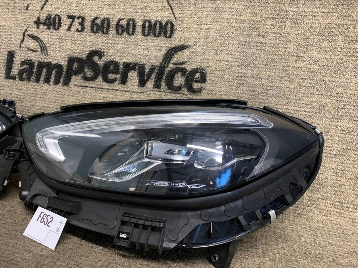 Faruri Mercedes C, AMG C 2025 A2069063903 F652 W206 LE19A6437