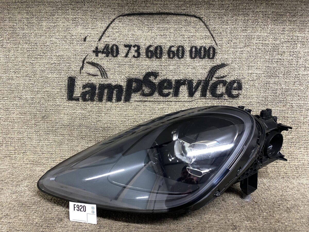 Faruri Porsche Cayenne 2019 9Y0941031Q F920 1EX01443921