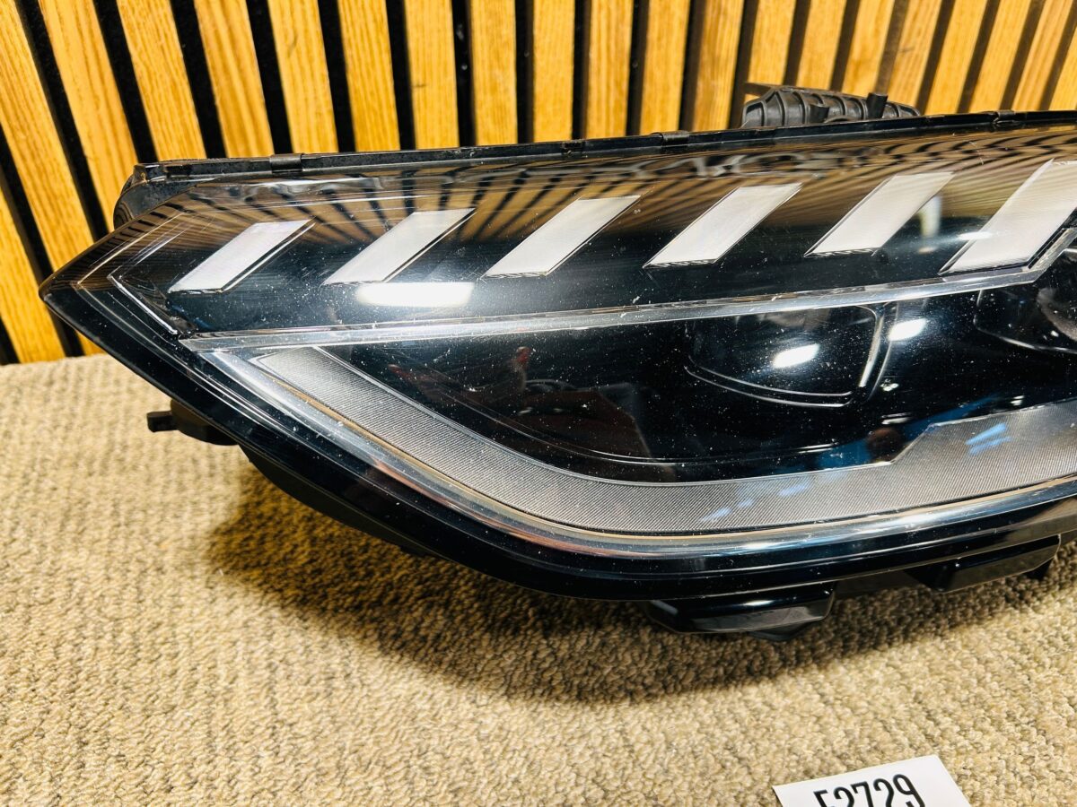 Faruri Audi A4, S4 B9 8W 2019 8W0941033D 06072305474 0301117233AB A4