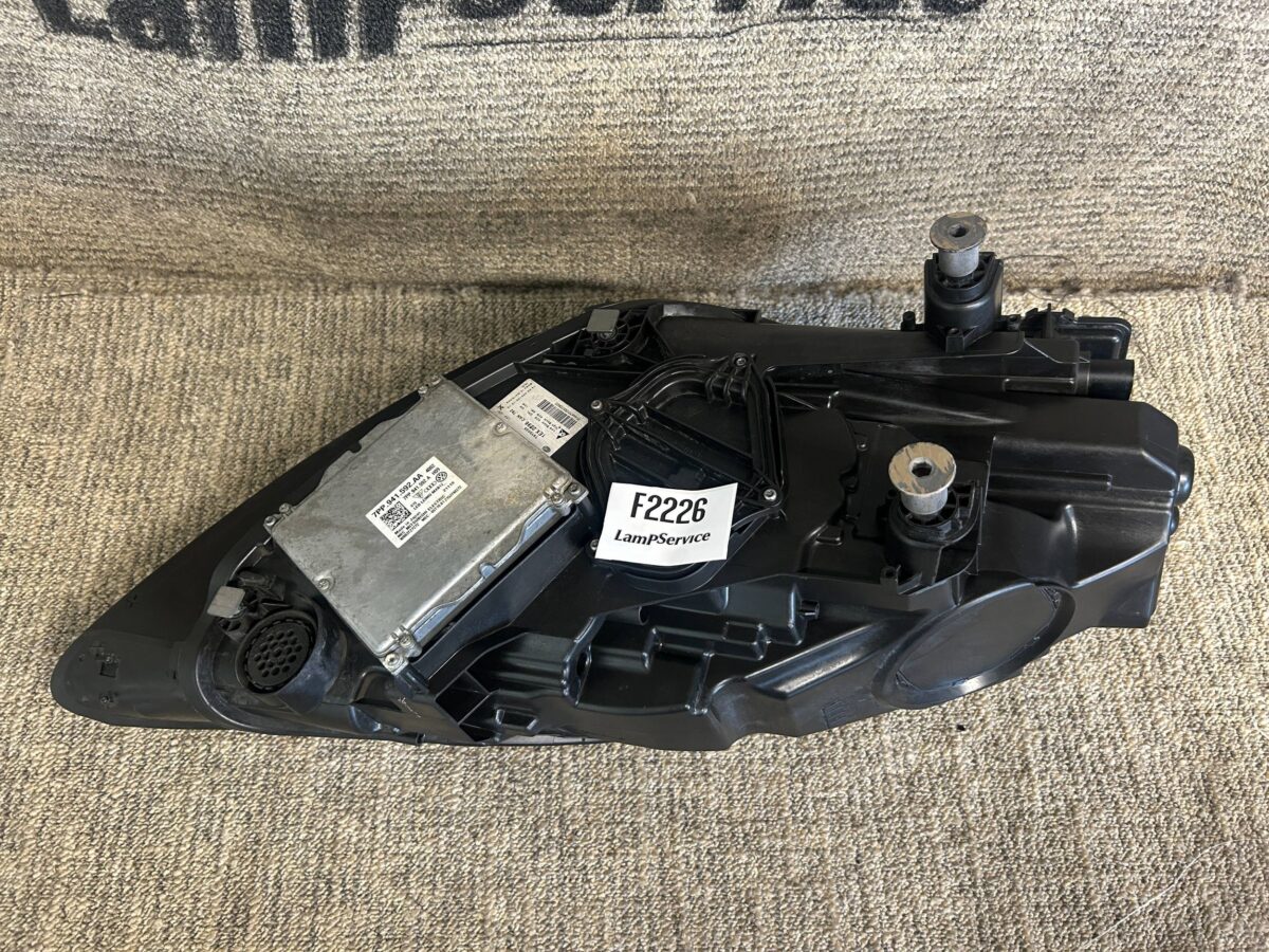 Faruri Porsche Cayenne 2022 9Y0941035J F2226 T9Y0035