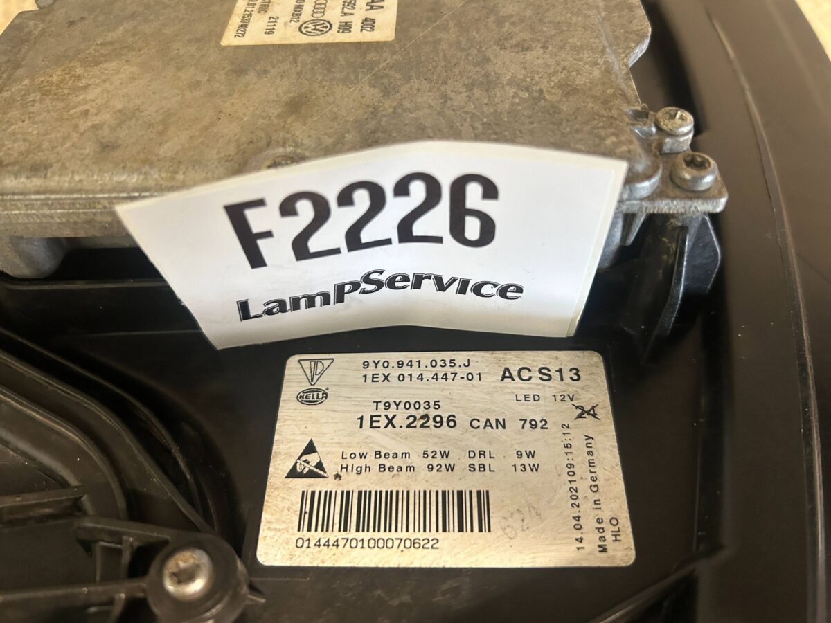 Faruri Porsche Cayenne 2022 9Y0941035J F2226 T9Y0035