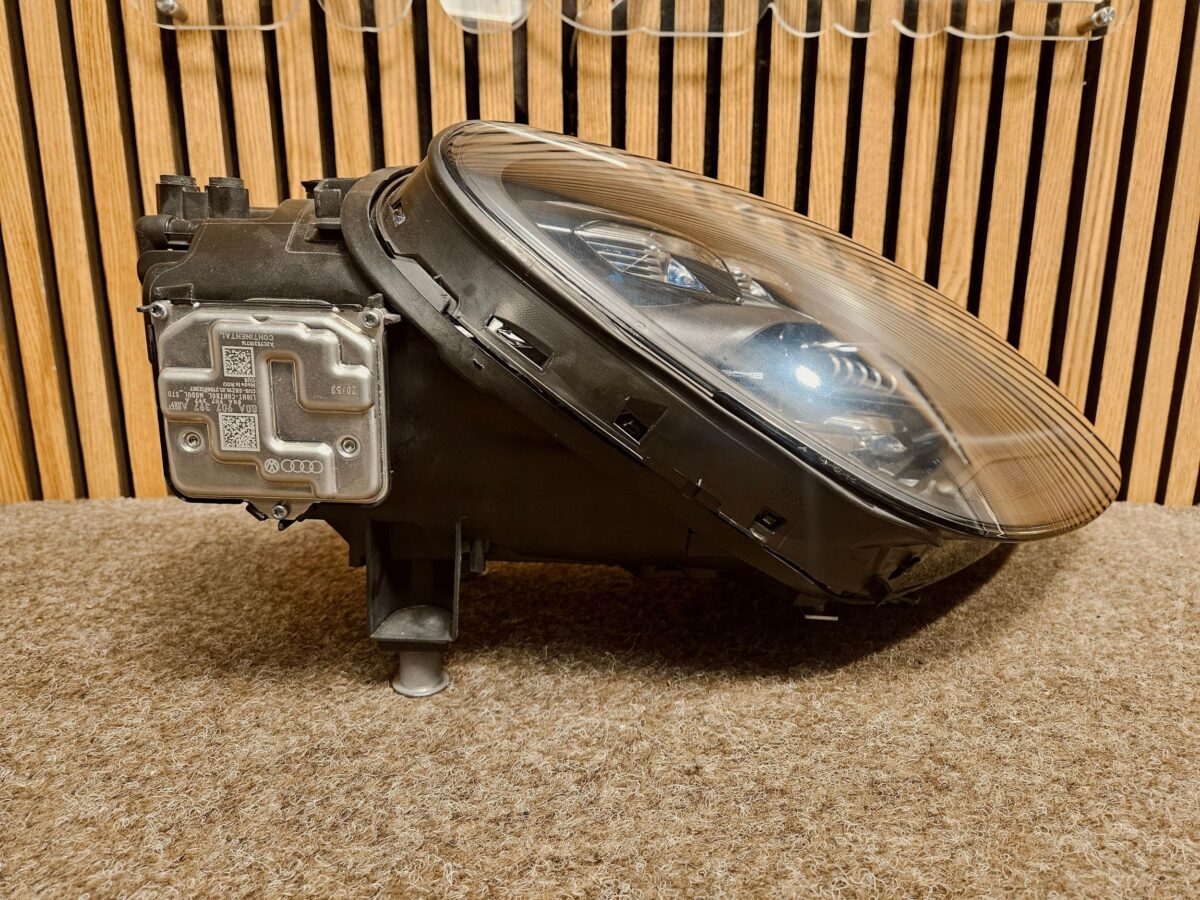 Faruri Dreapta Porsche Cayenne 2022 9Y0941036L F3181