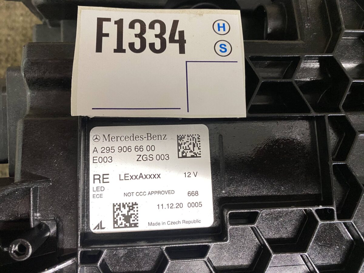 Faruri Mercedes EQE v295 2022 A2959062001 A2959066600 F1334 ZGS003