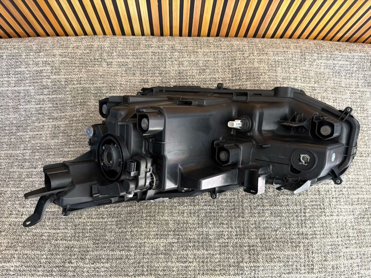 Faruri Dreapta Toyota Yaris Cross 2020 0D310