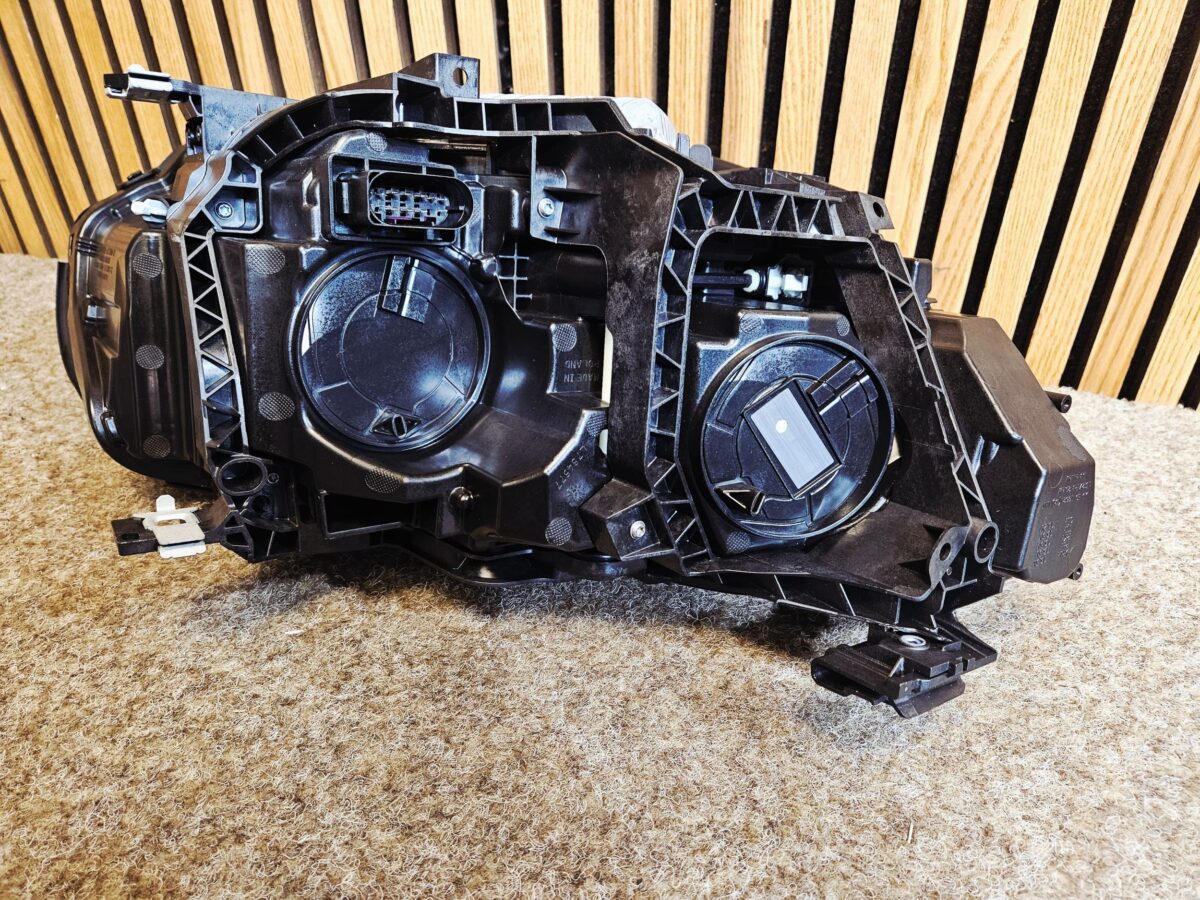 Faruri Stânga Mercedes CLA C174 C178 2025 A1749064102 H210764HR