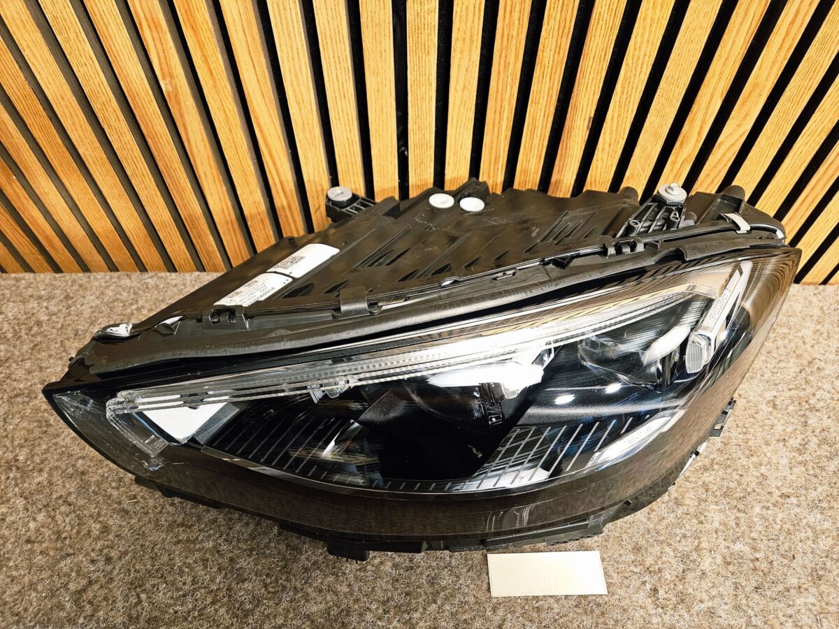 Faruri Stânga Mercedes S, AMG S W223 2025 A2239060904 F1015