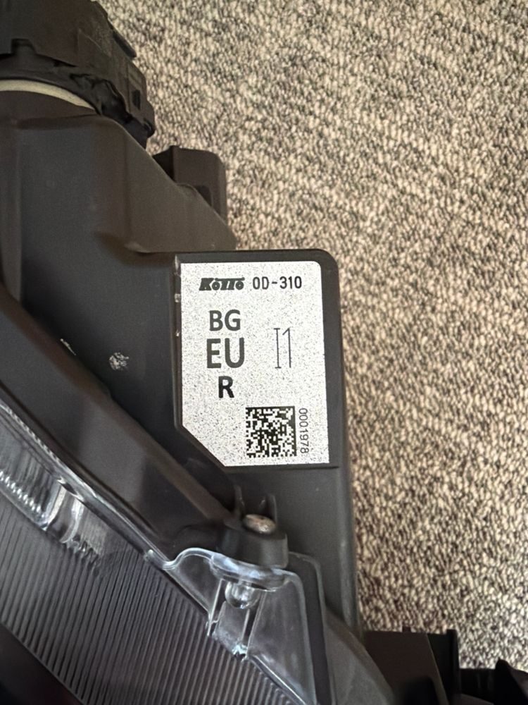Faruri Dreapta Toyota Yaris Cross 2020 0D310