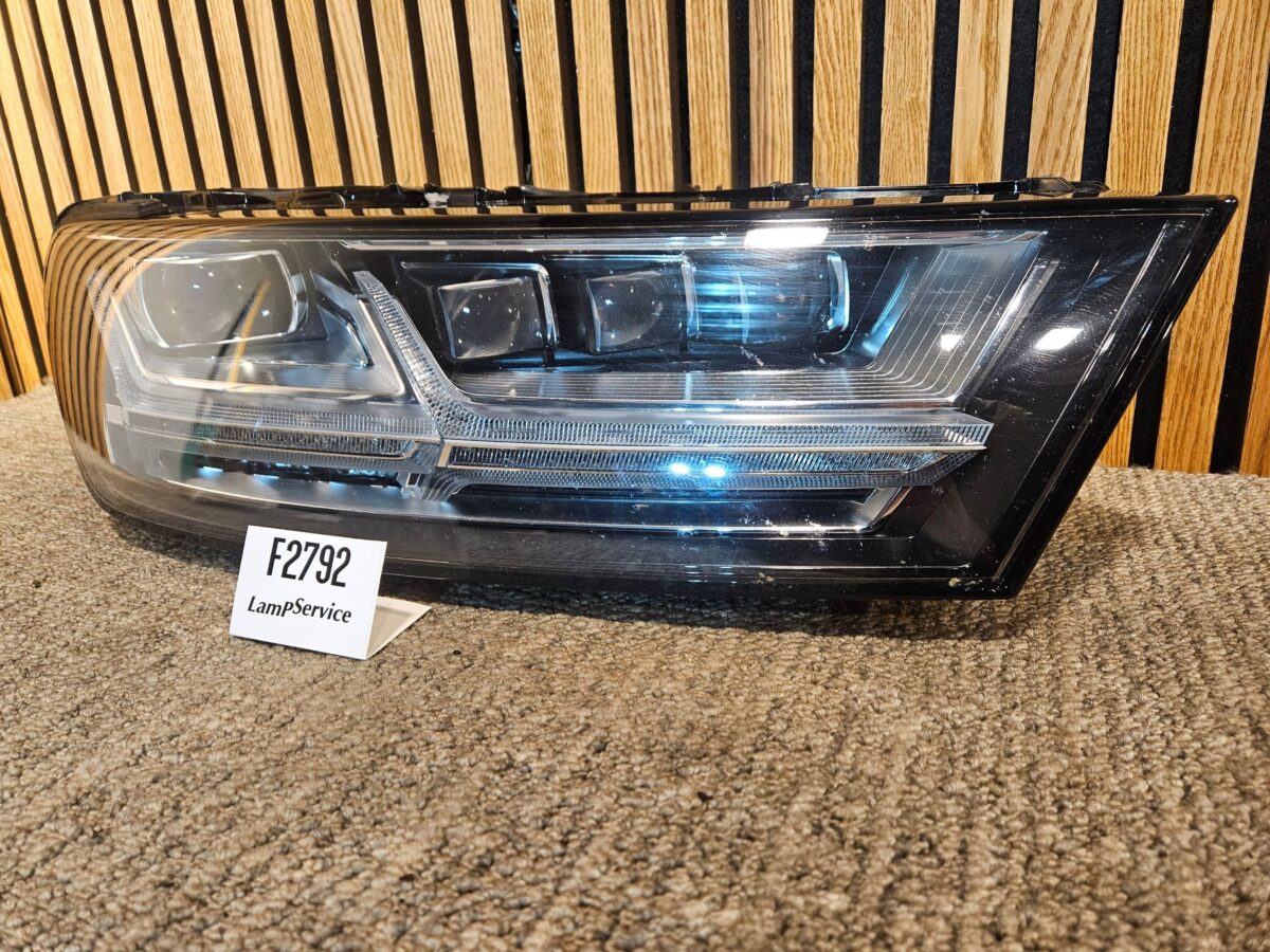 Faruri Dreapta Audi Q7 4M 2018 4M0941036C F2792