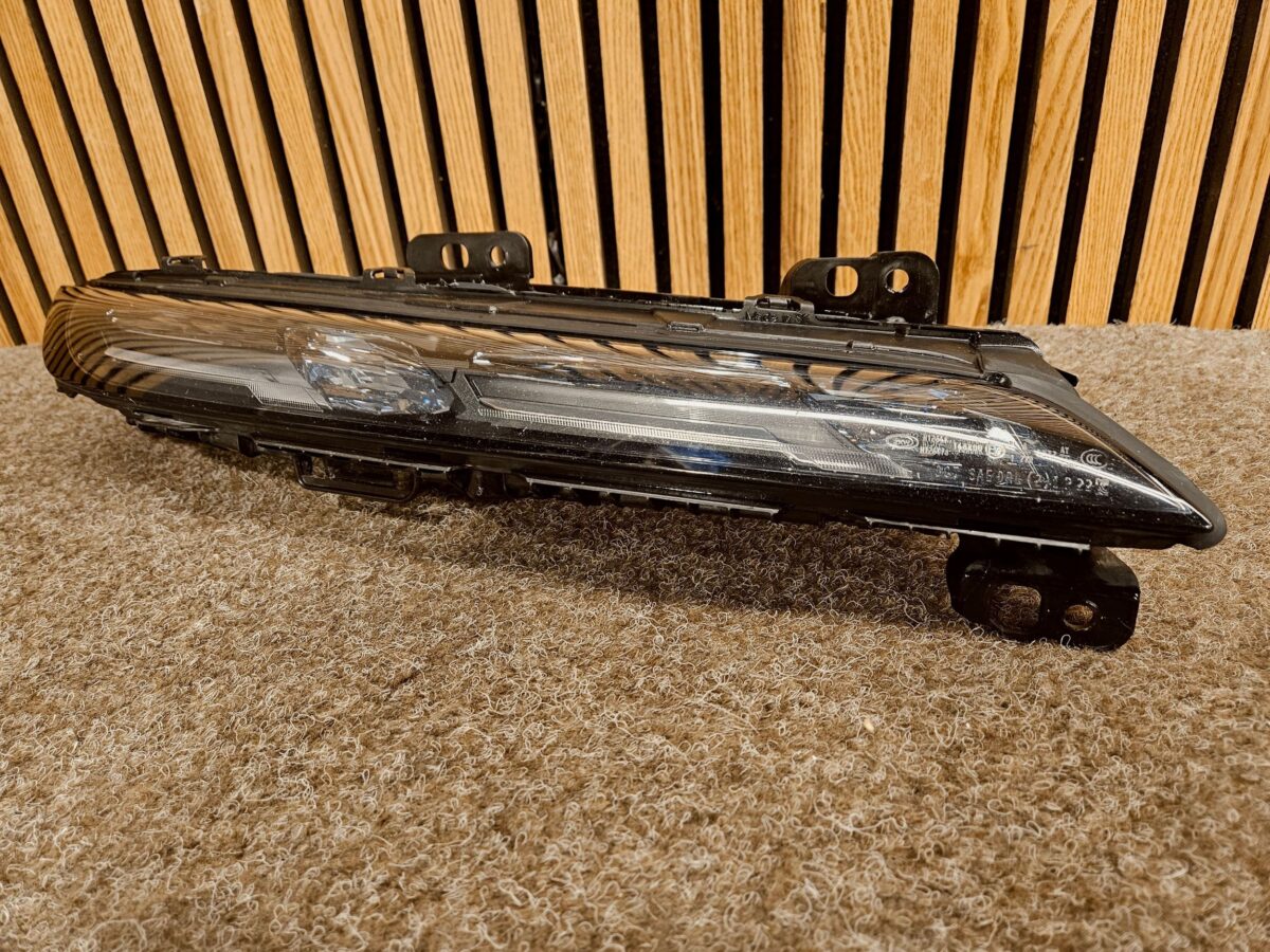 Faruri Dreapta BMW Series 7 G70 2022 9879936 F3202