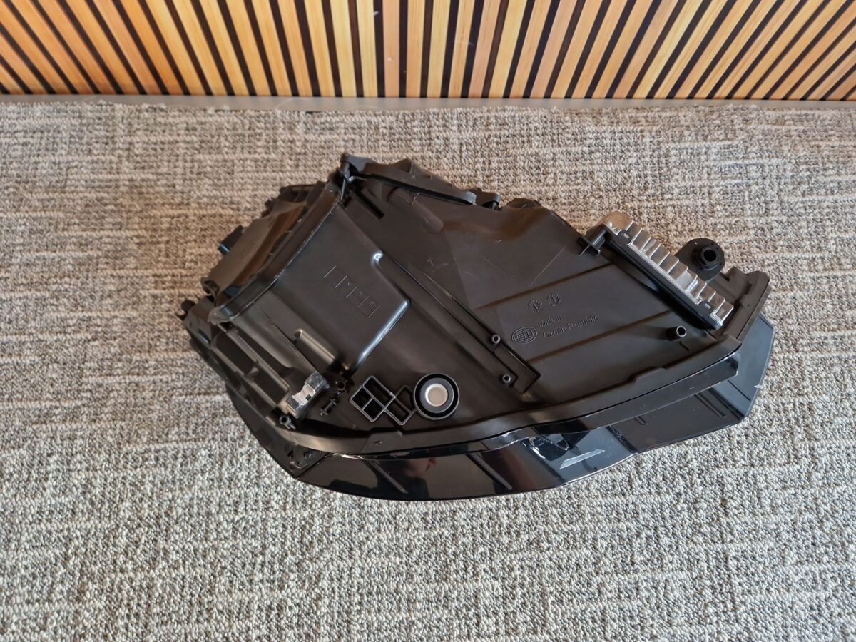 Audi A6, S6 A6 S6 C8 4K 2024 Far 4K0941035