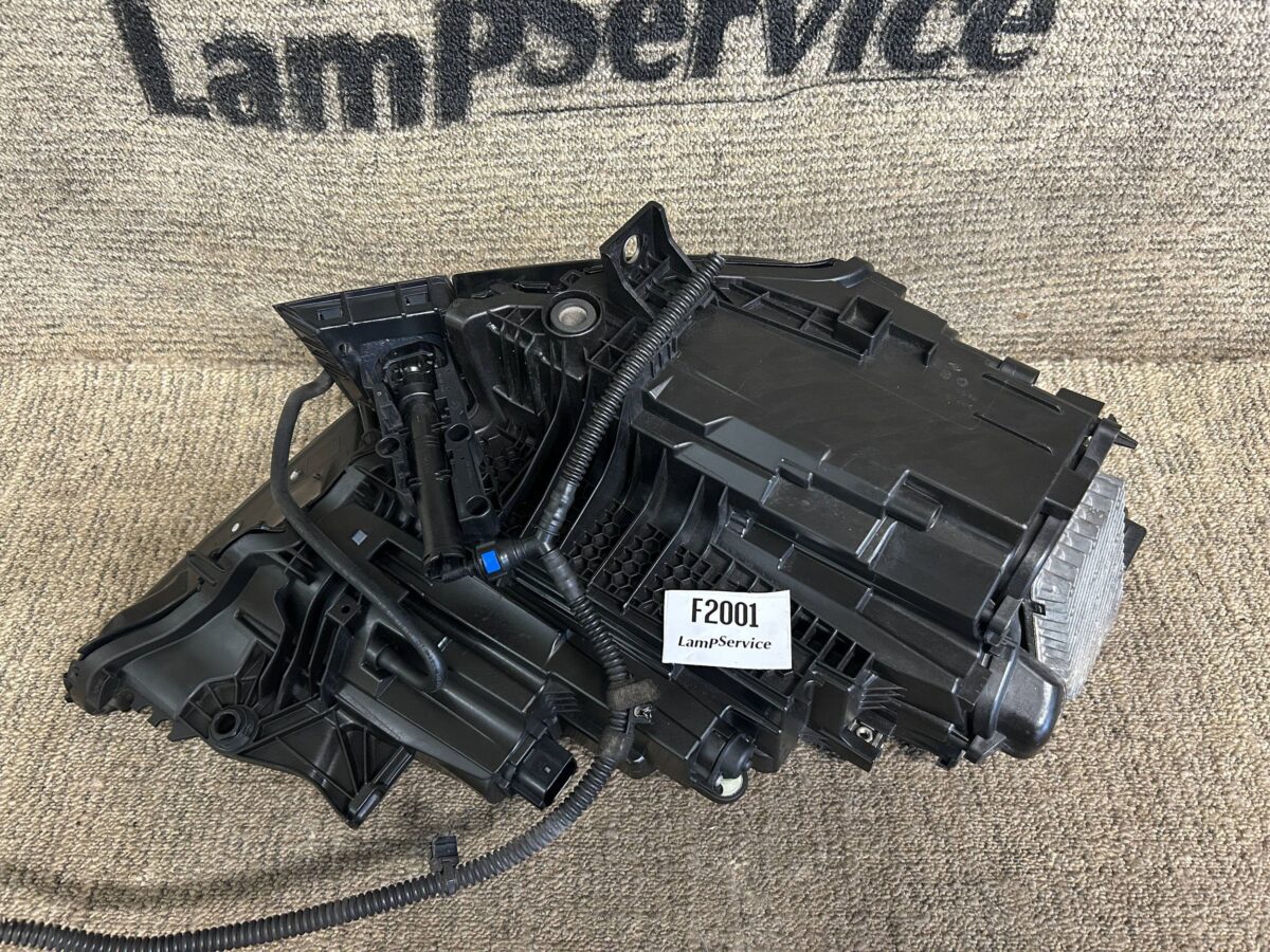 Audi Q8 Q8 2019 4M8941035 F2001 2750115F Far 1090025