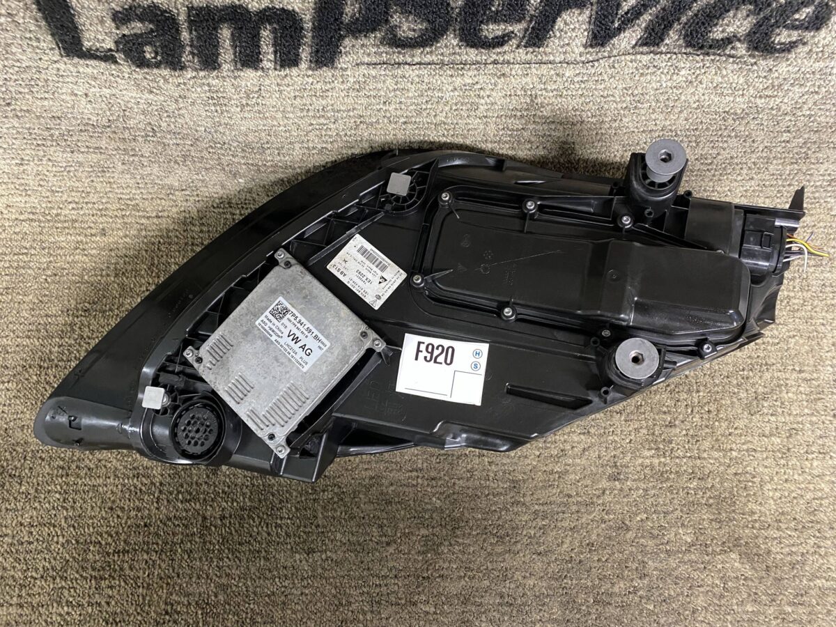 Faruri Porsche Cayenne 2019 9Y0941031Q F920 1EX01443921