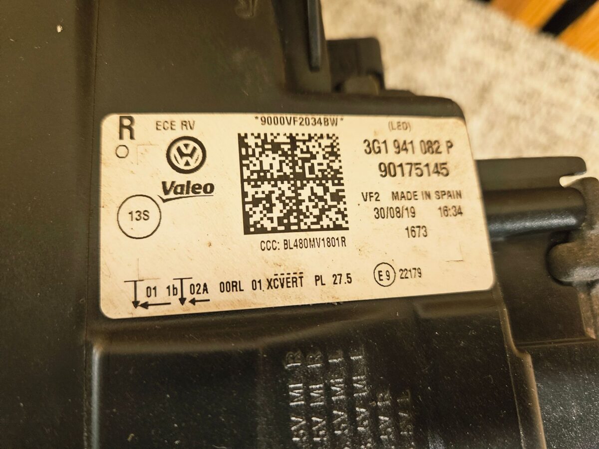 Faruri Dreapta Volkswagen Passat B8 2019 3G1941082P F2990