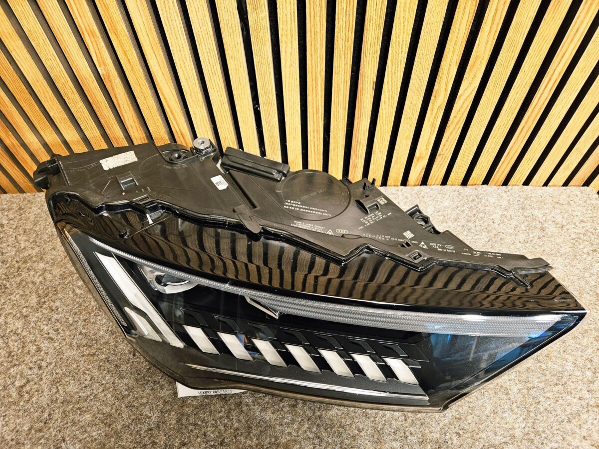 Faruri Dreapta Audi Q7 4M 2023 4M0941086C F2197