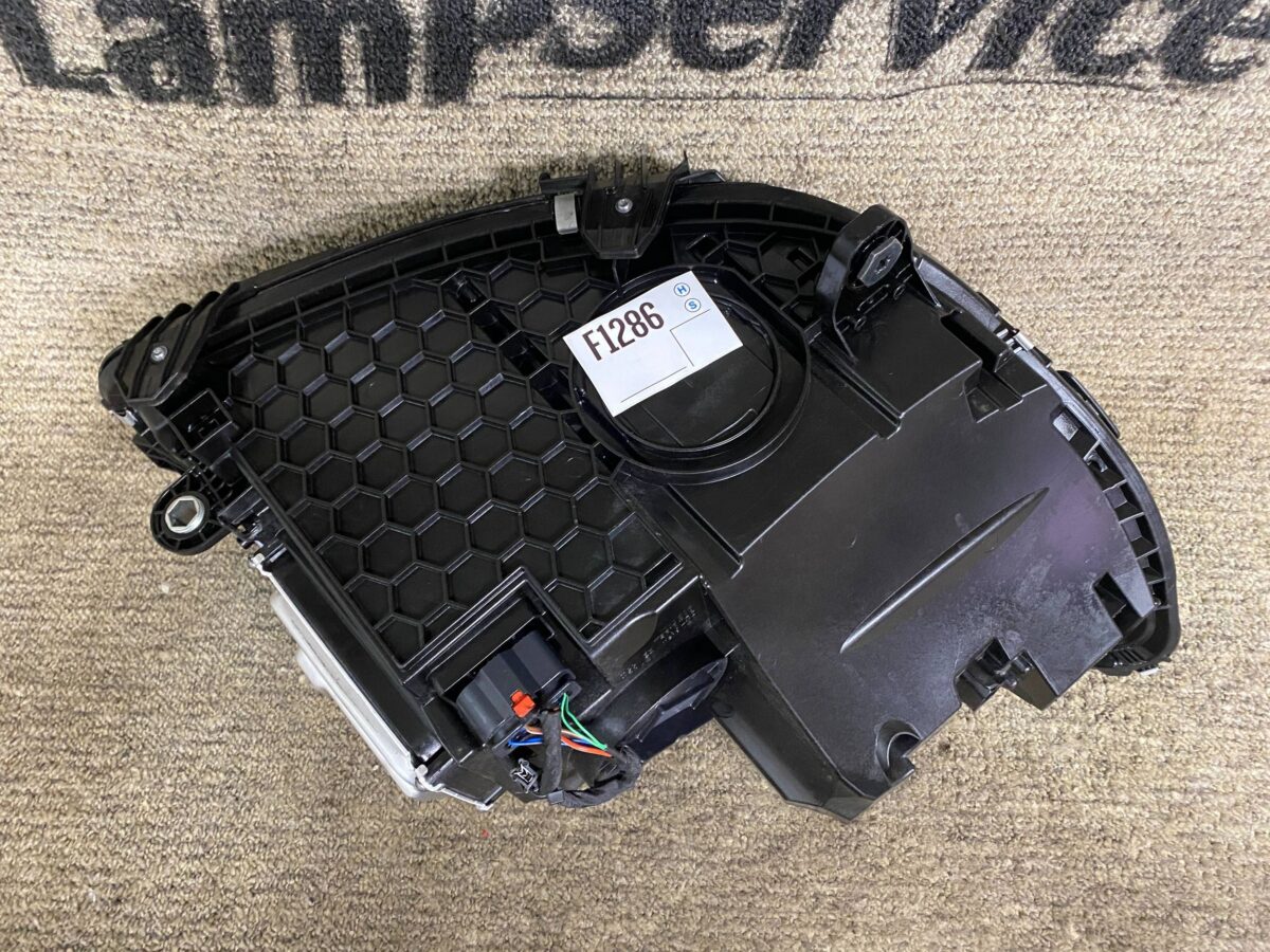 Faruri Mercedes C, AMG C 2025 A2069067103 F1286 LE19A6437 W206