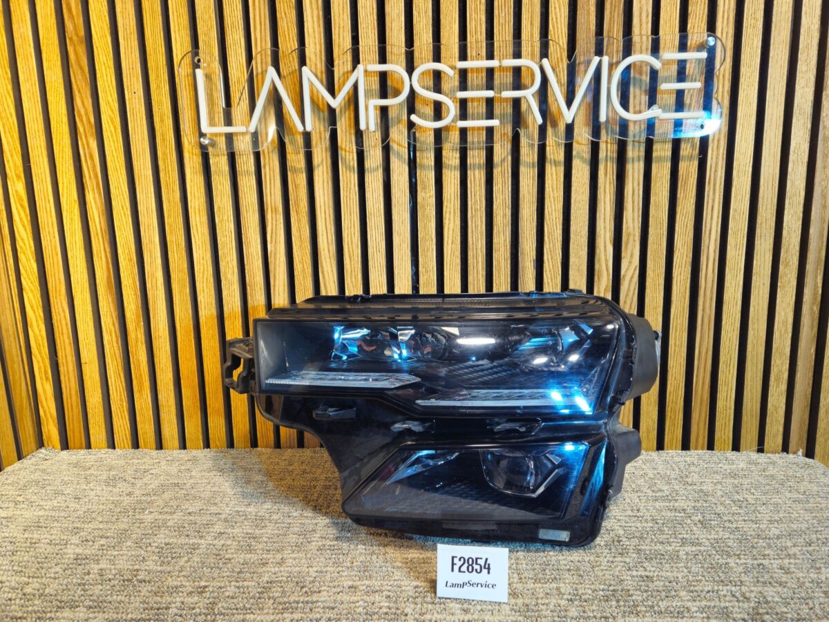 Faruri Stânga Skoda Karoq 2021 57B941035 F2854