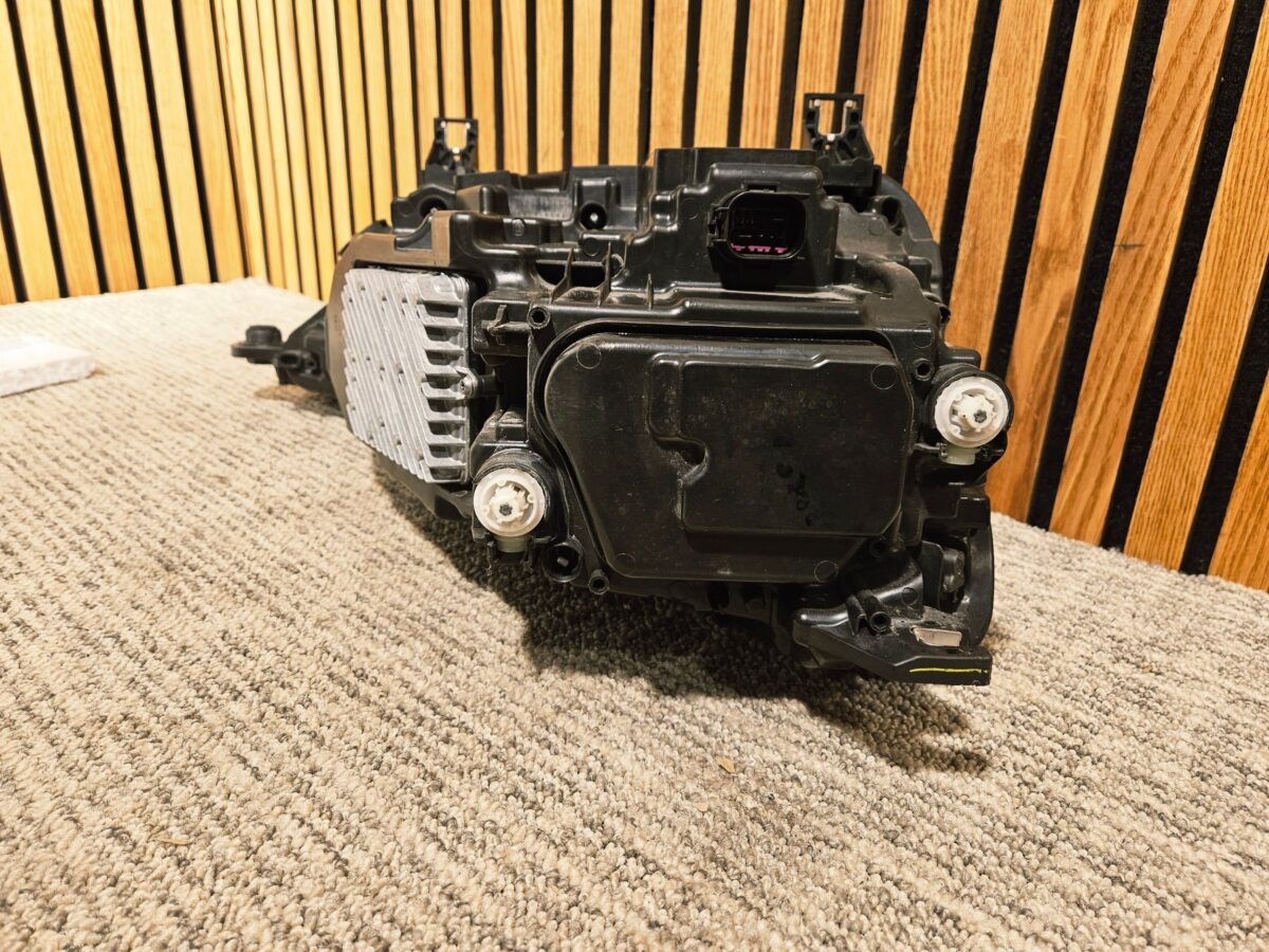 Audi Q5, SQ5 Q5 SQ5 FY 2022 80A941035E 1ZX01449311 Far F2875