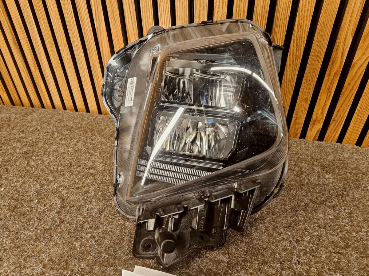 Faruri Dreapta Hyundai Tucson IV NX4 2024 92102N7100 F3239