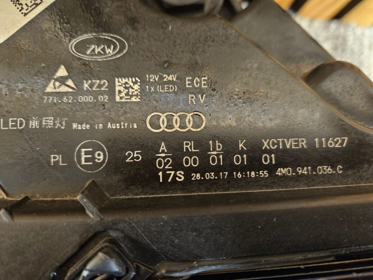 Faruri Dreapta Audi Q7 4M 2018 4M0941036C F2792