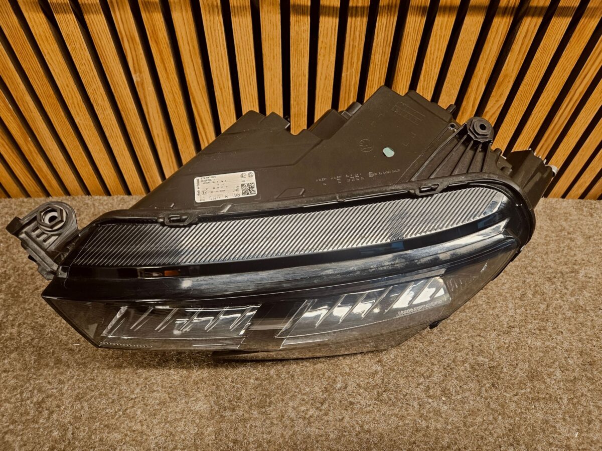 Faruri Stânga Skoda Karoq 2021 57B941035 F3194