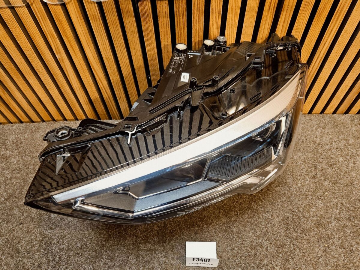 Faruri Stânga Audi Q3 F3 2018 83A941033 F3461