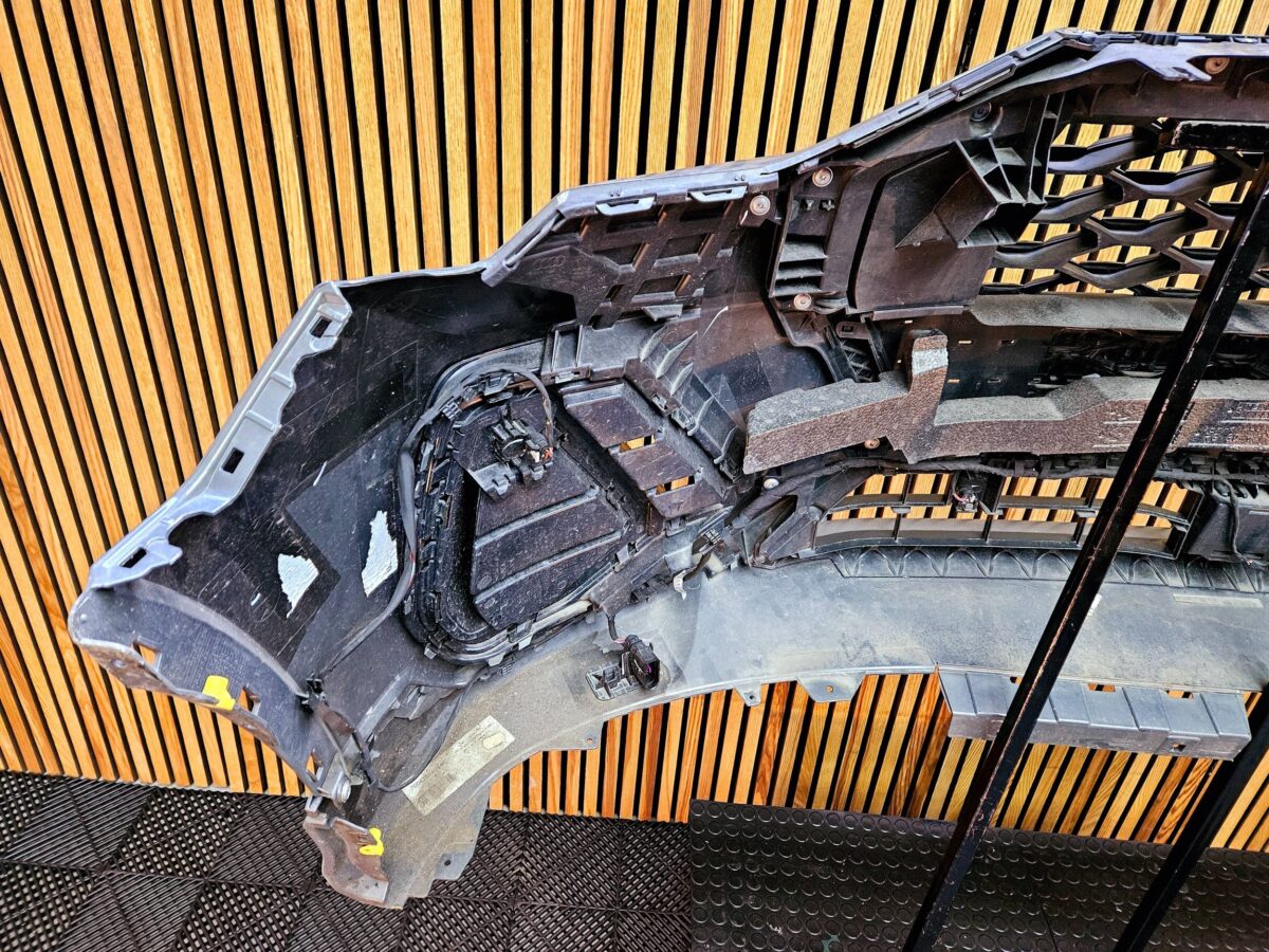 Audi Q3 F3 2018 Bara fata BF3116
