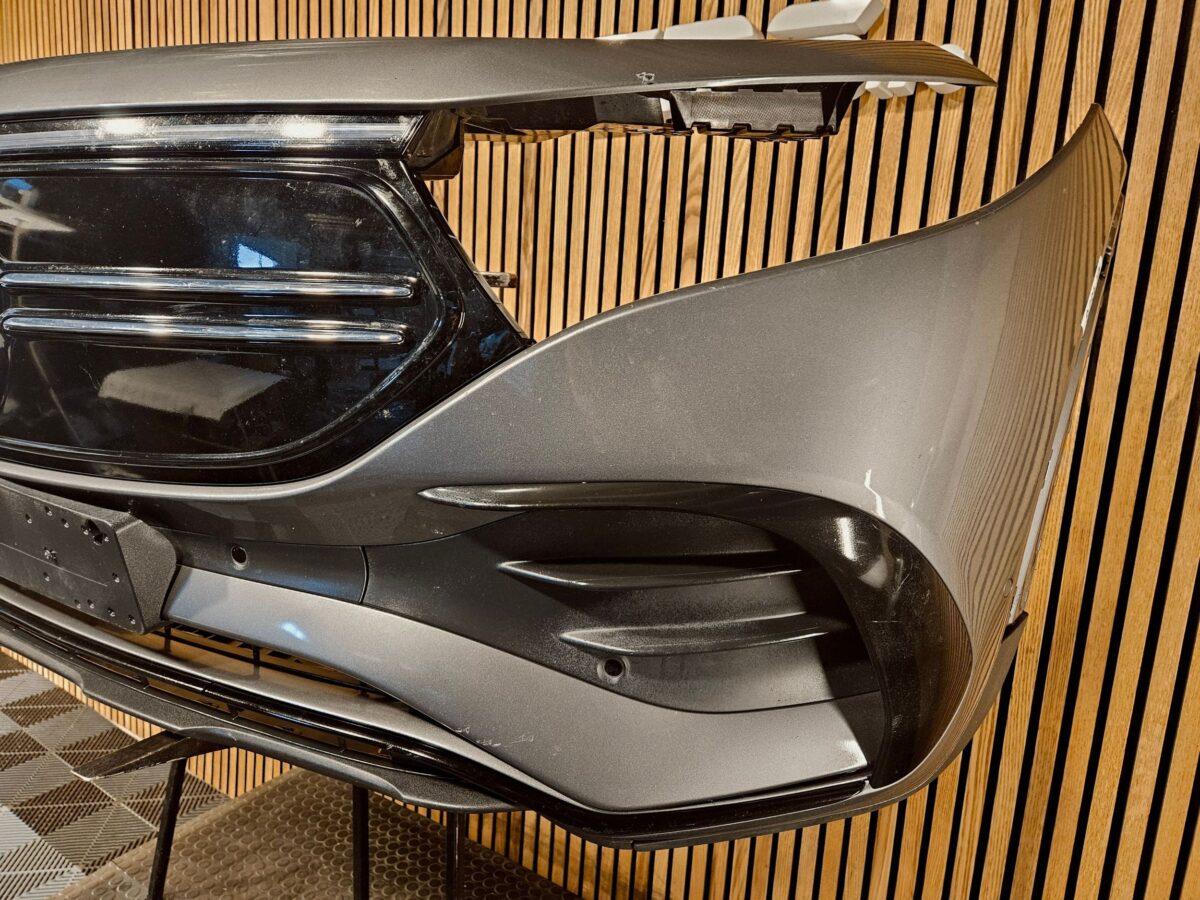 Bara fata Mercedes EQB 2022 A2438850002 BF4578