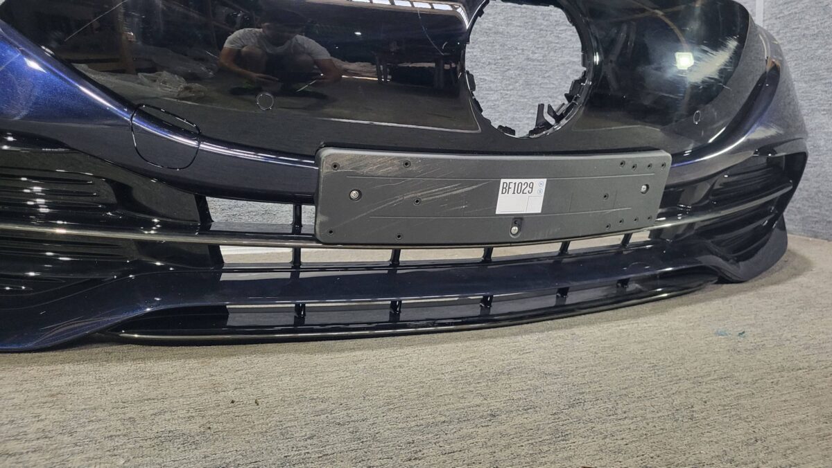 Bara fata Mercedes EQS V297 2021 BF1029