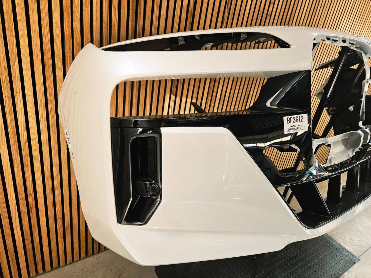 Bara fata BMW Series 7 G70 2022 BF3612