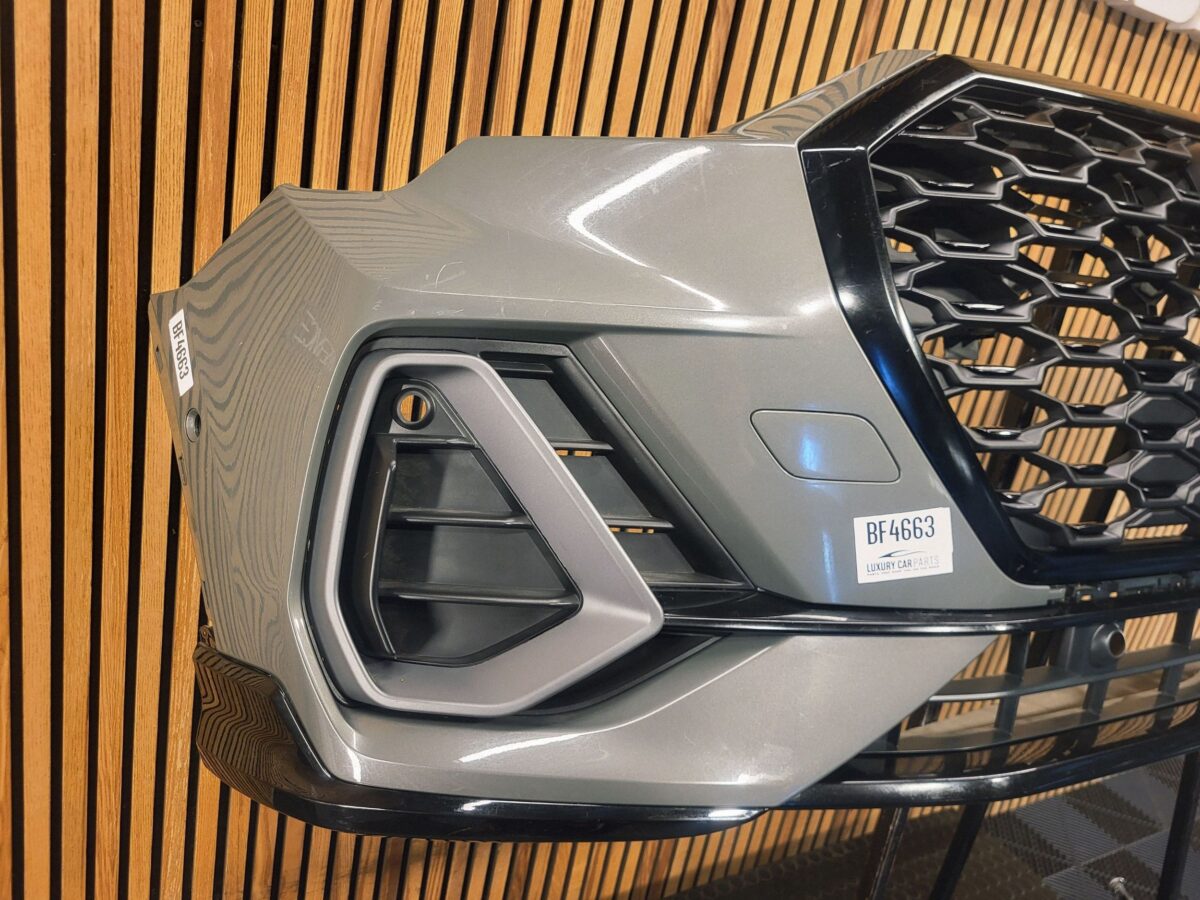 Bara fata Audi Q3 F3 2018 83A807438D BF4663
