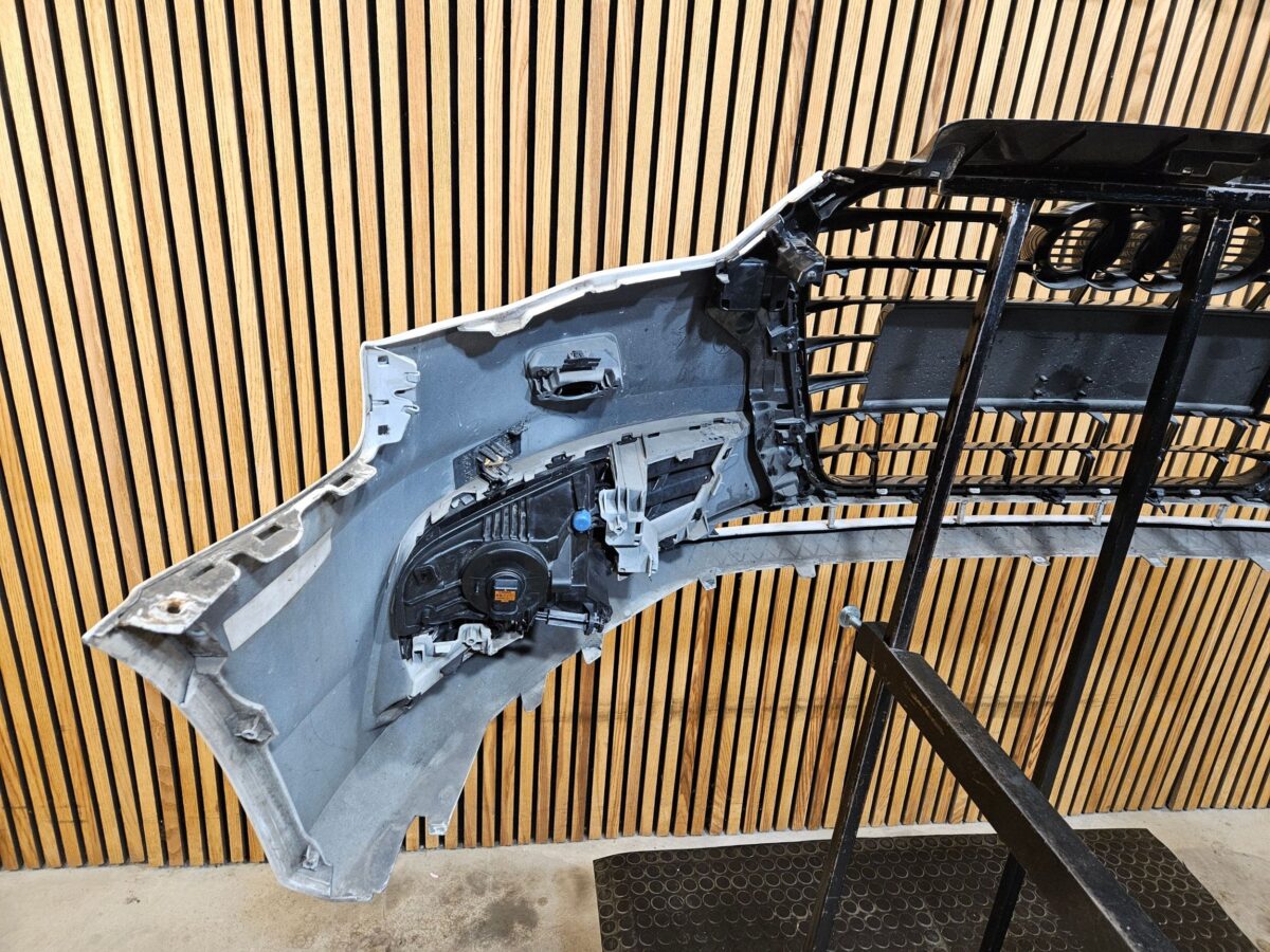 Bara fata Audi A3, S3 8V 2013 8V5807437 A3 BF2931