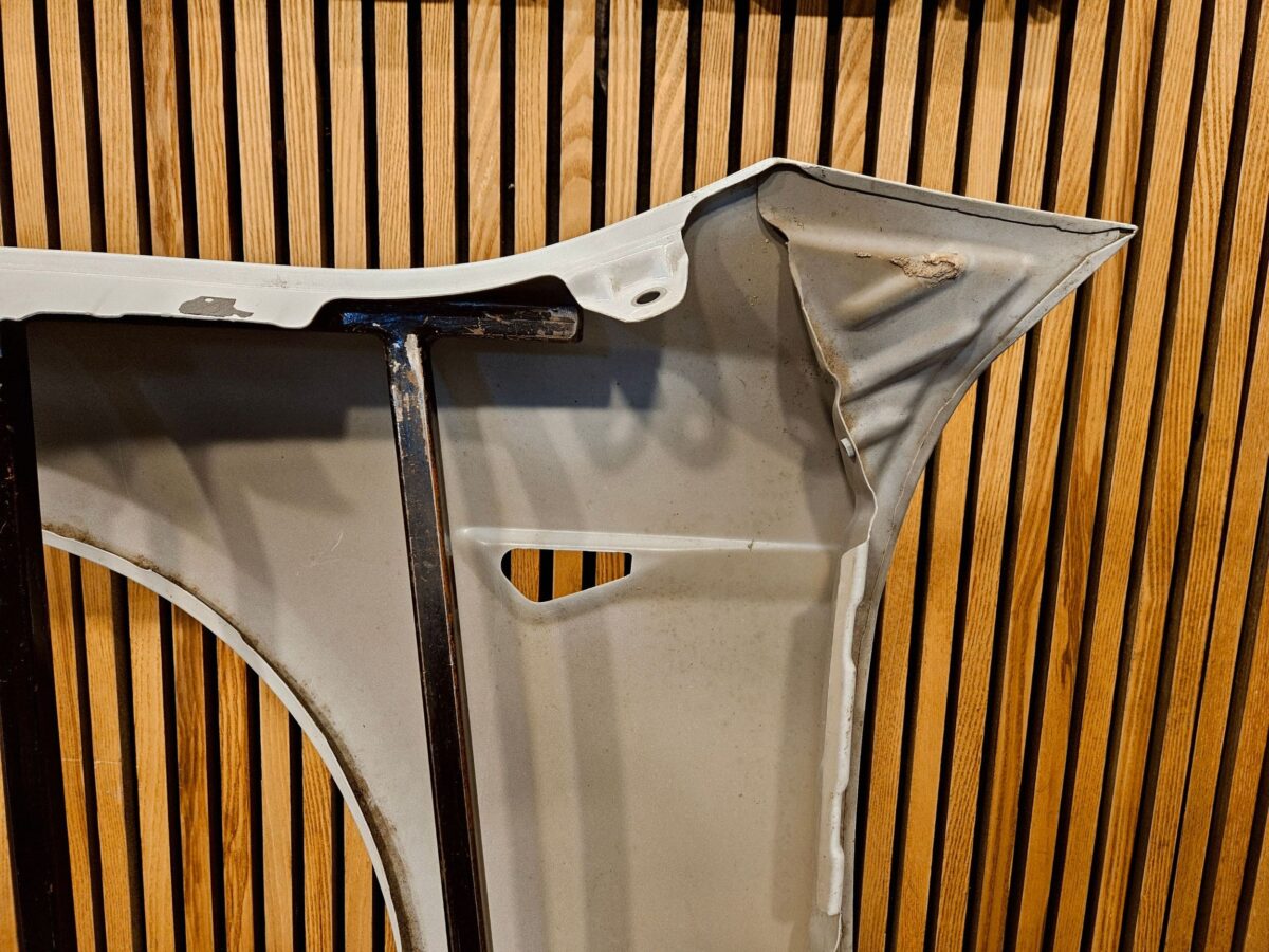 Aripa fata Dreapta Tesla Model S 2015 A1231