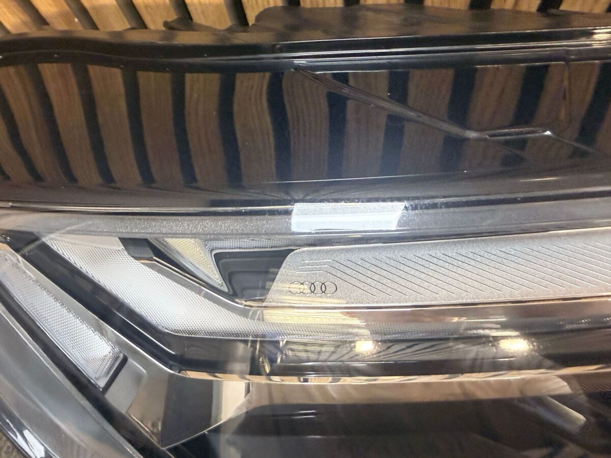 Faruri Set Audi Q5, SQ5 FY 2022 80A941034F Q5 80A941033F