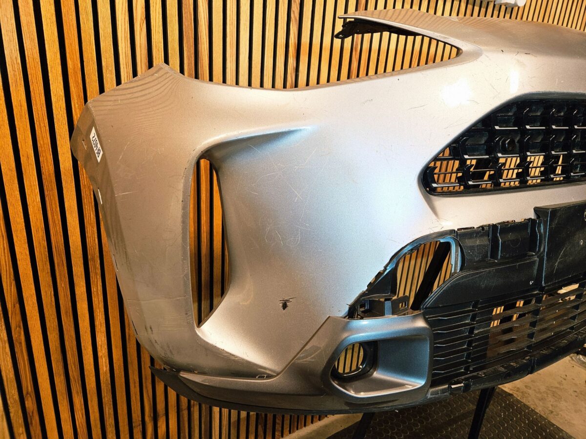 Bara fata Toyota Yaris Cross 2020 BF4072