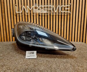 Porsche Cayenne 2022 Far 9Y0941036J