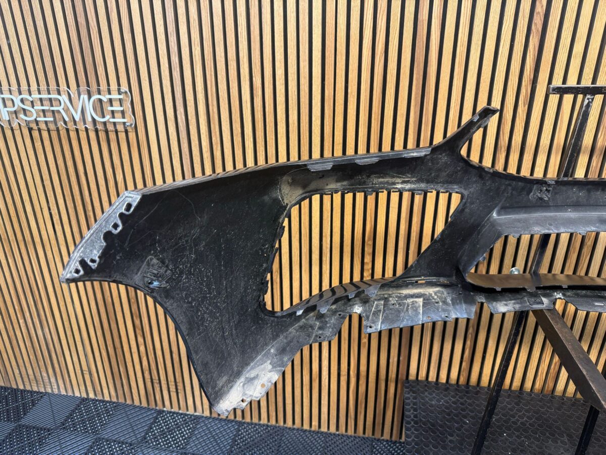 Bara fata BMW Series 8 M8 F91 F92 G14 G15 2019 8098582 BF4833