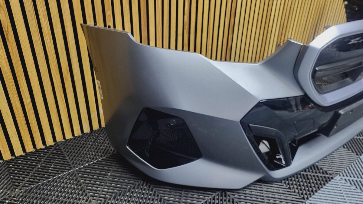 Bara fata BMW Series 5 G60 G61 2023 BF2867