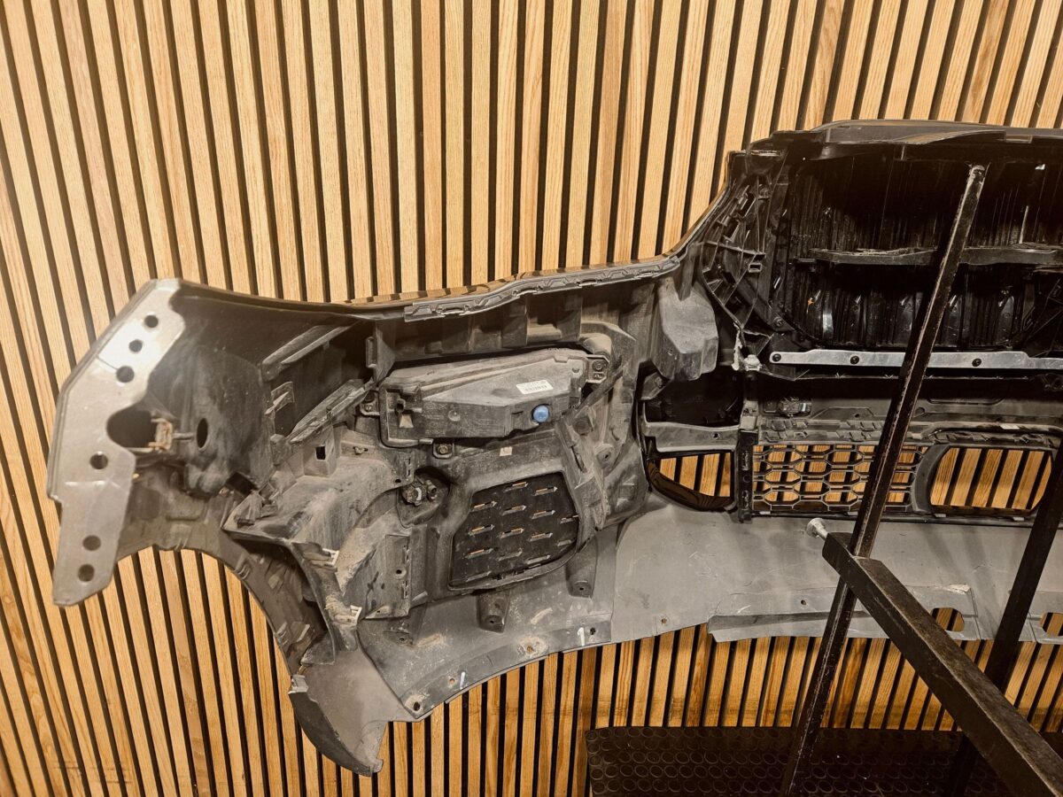 Bara fata BMW X6 G06 2020 10503420 BF4710