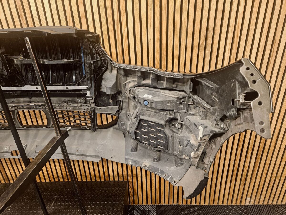 Bara fata BMW X6 G06 2020 10503420 BF4710