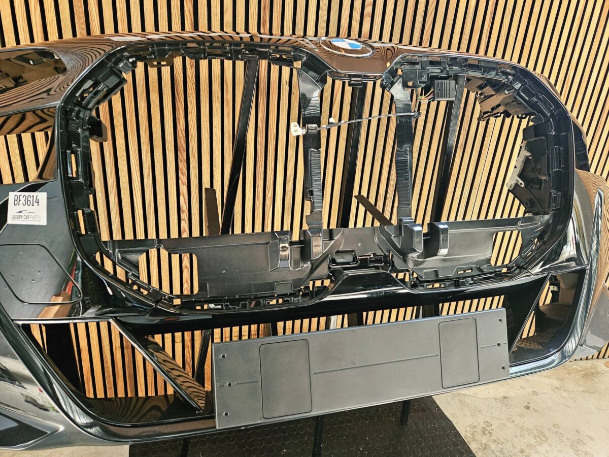 Bara fata BMW Series 7 G70 2022 BF3614