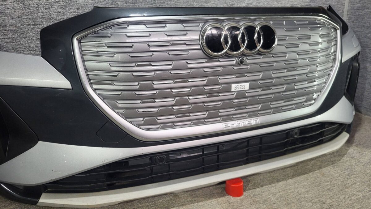 Bara fata Audi Q4 e-tron 2021 BF1653