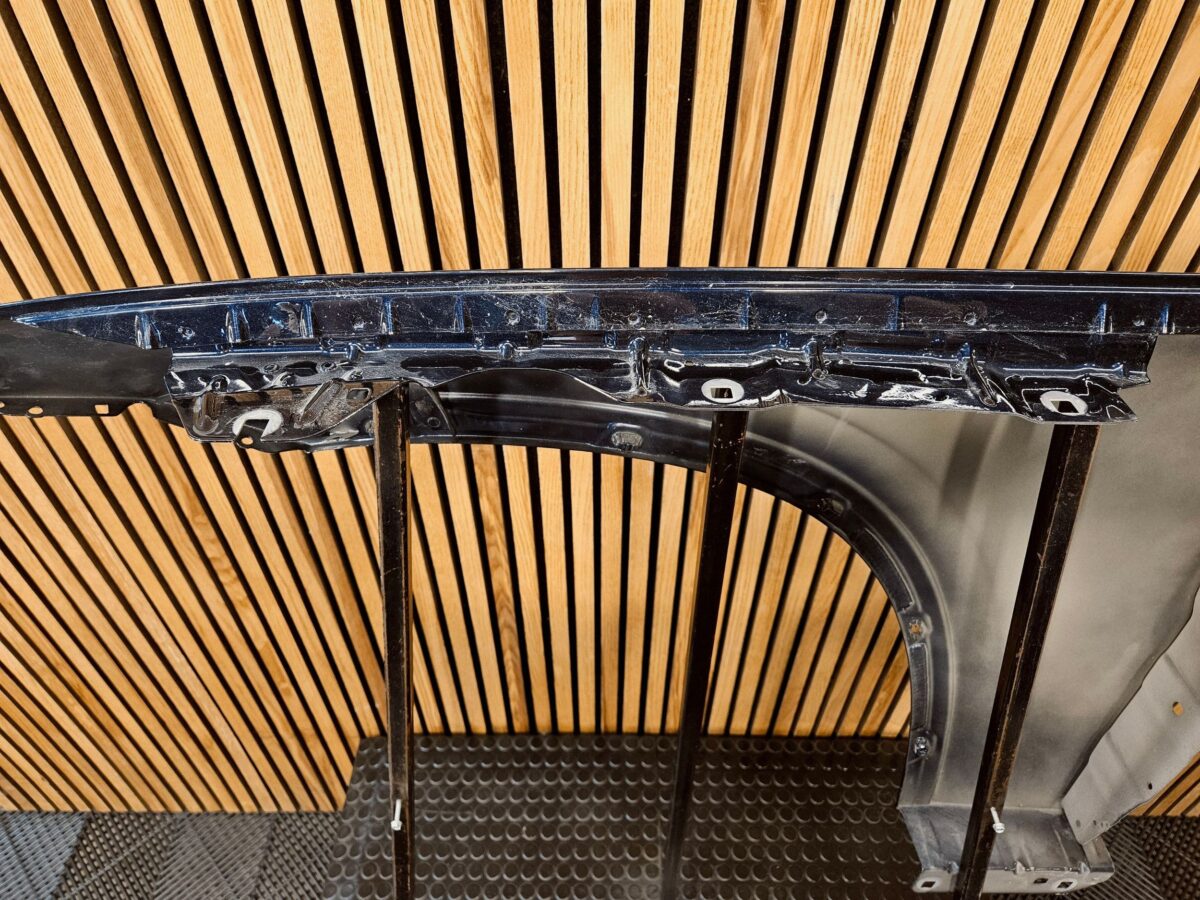 Aripa fata Dreapta Mercedes GLC C254 2024 W254 A2548809400