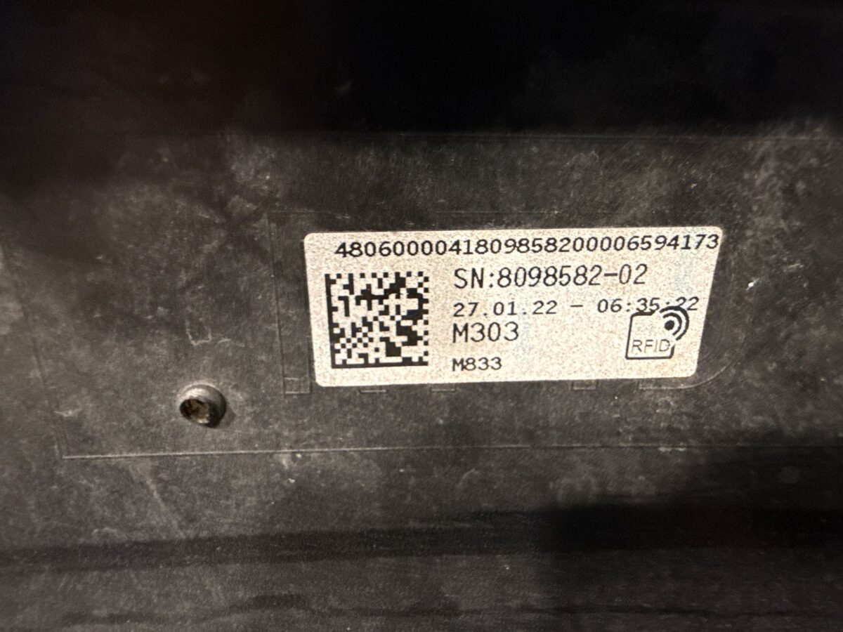 Bara fata BMW Series 8 M8 F91 F92 G14 G15 2019 8098582 BF4833
