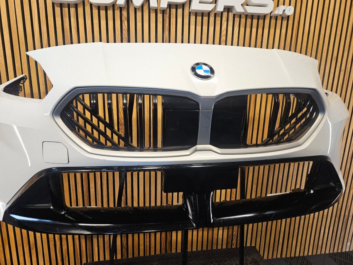 Bara fata BMW Series 1 F70 2025 5A35D29