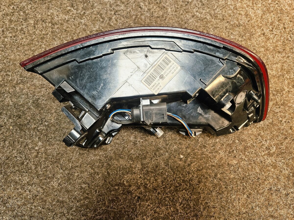 Stopuri Dreapta spate Audi A4, S4 B9 2018 S197 A4 8W5945092D