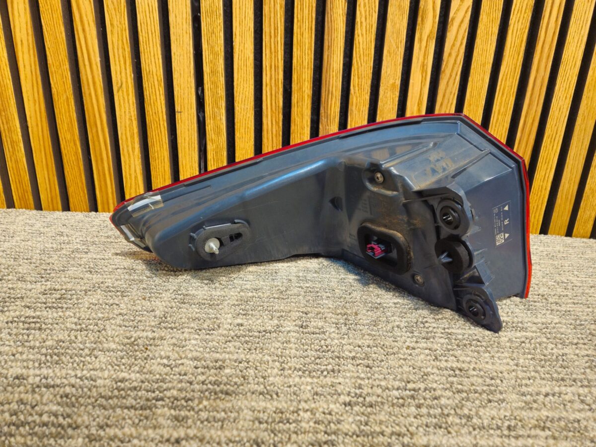 Stopuri Dreapta spate BMW Series 5 G30 G31 G38 2018 7376464 S301