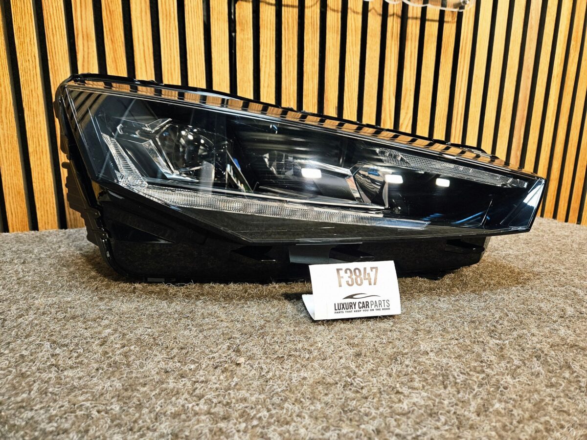 Faruri Skoda Scala 2025 655941016A F3847