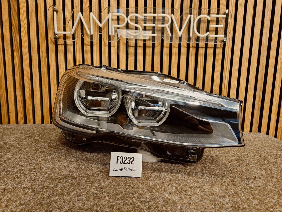 Faruri Dreapta BMW X4 F26 2015 7460632 F3232