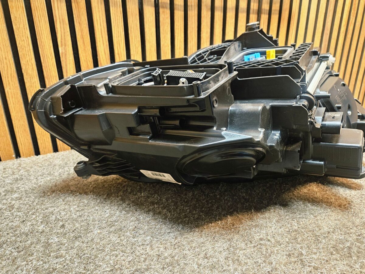 Faruri Stânga Mercedes E, AMG E 2015 W212 A2129063103