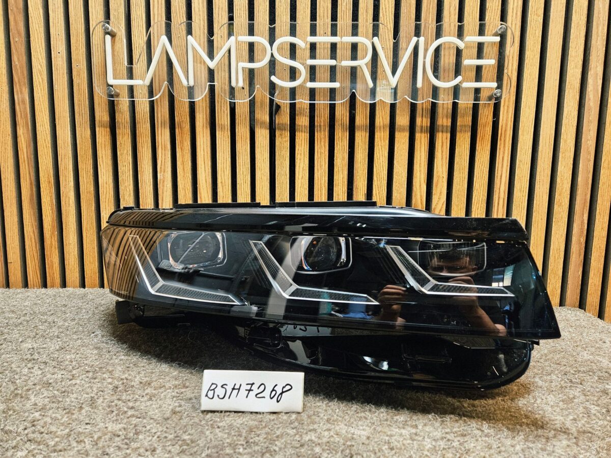Faruri Dreapta Volkswagen Touareg III 2025 761941082AB F2845